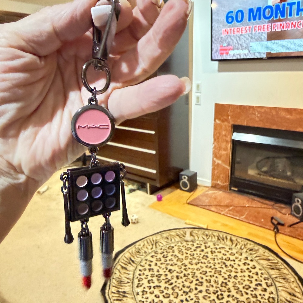 MAC Cosmetics Pink and Black Robot Keychain - Picture 4 of 5